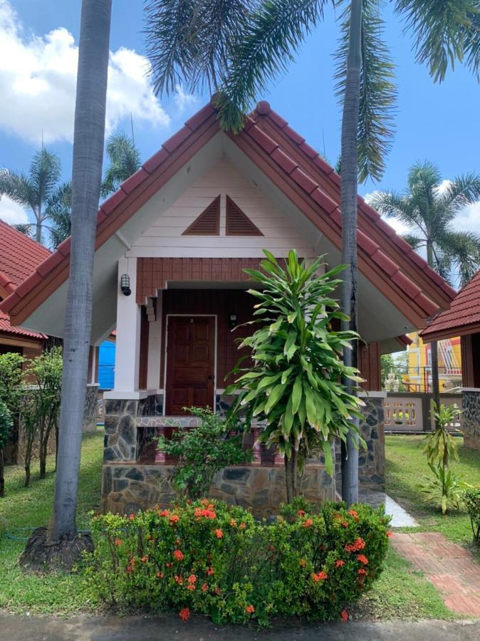 Bunraksa Resort Kamphaeng Phet Exterior photo
